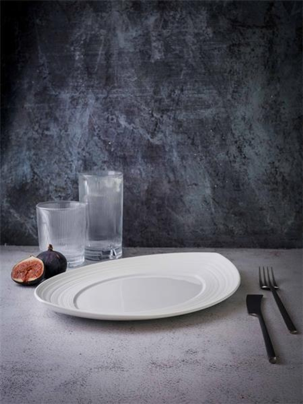 Блюдо овальное 32x25 см h 3 см, фарфор, Linea