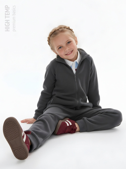 Теплый флисовый комбинезон с карманами