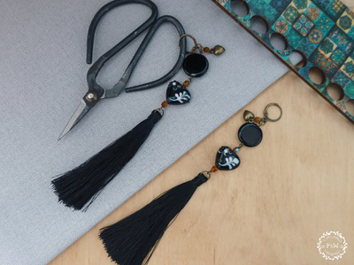 Маячок с кистью "Черный шелк"