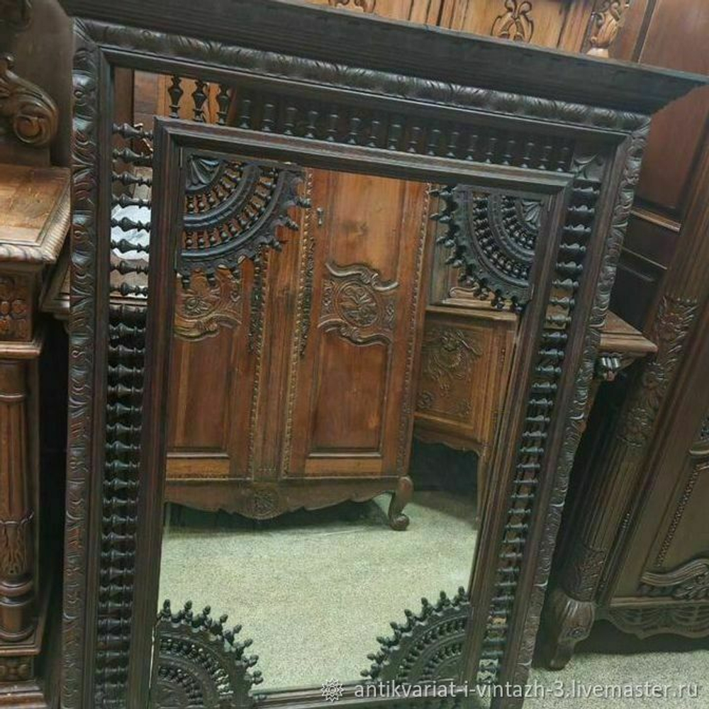 Старинное зеркало Бретонь
