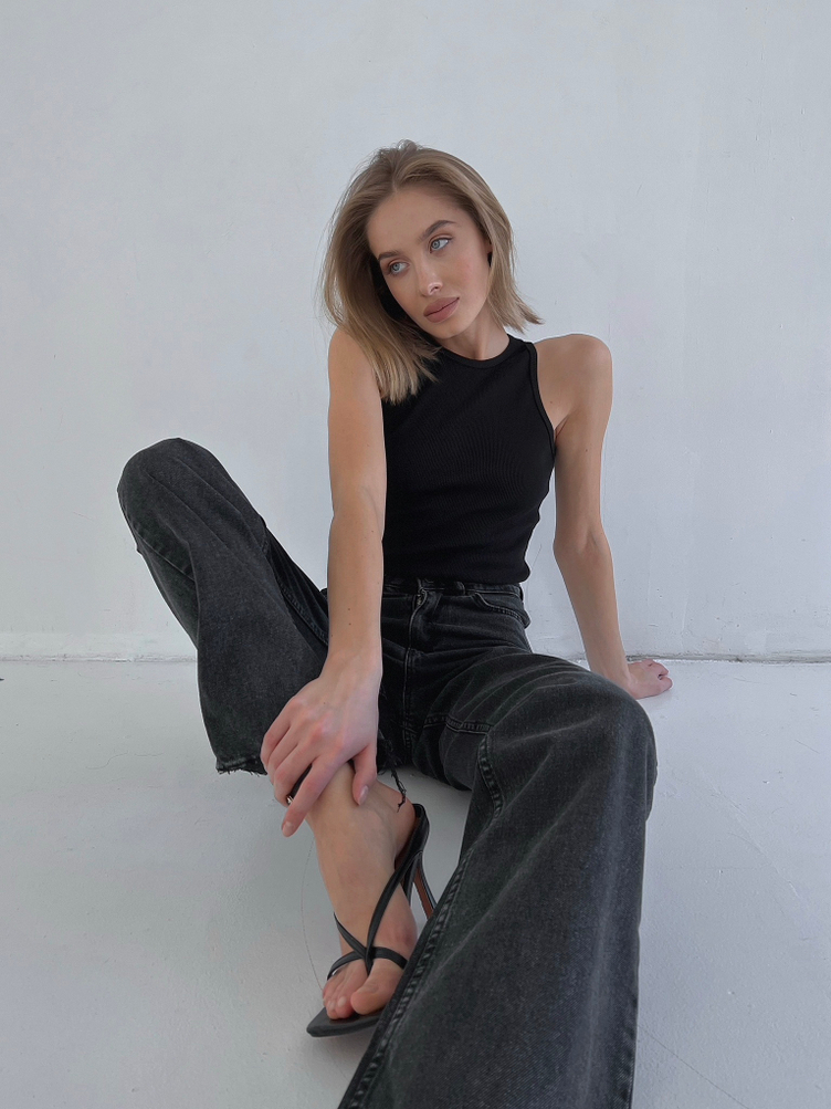 Образ с джинсами Wide leg202 и топом Halter