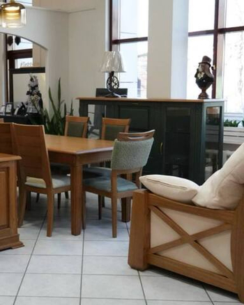 Стол «Верди» и диван «Магнат» — в наличии