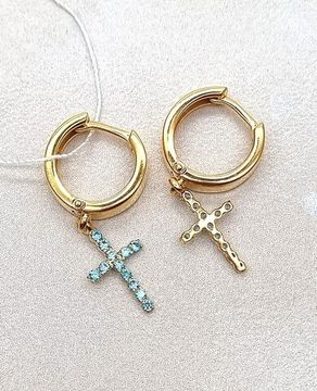Серьги в форме креста с фианитами