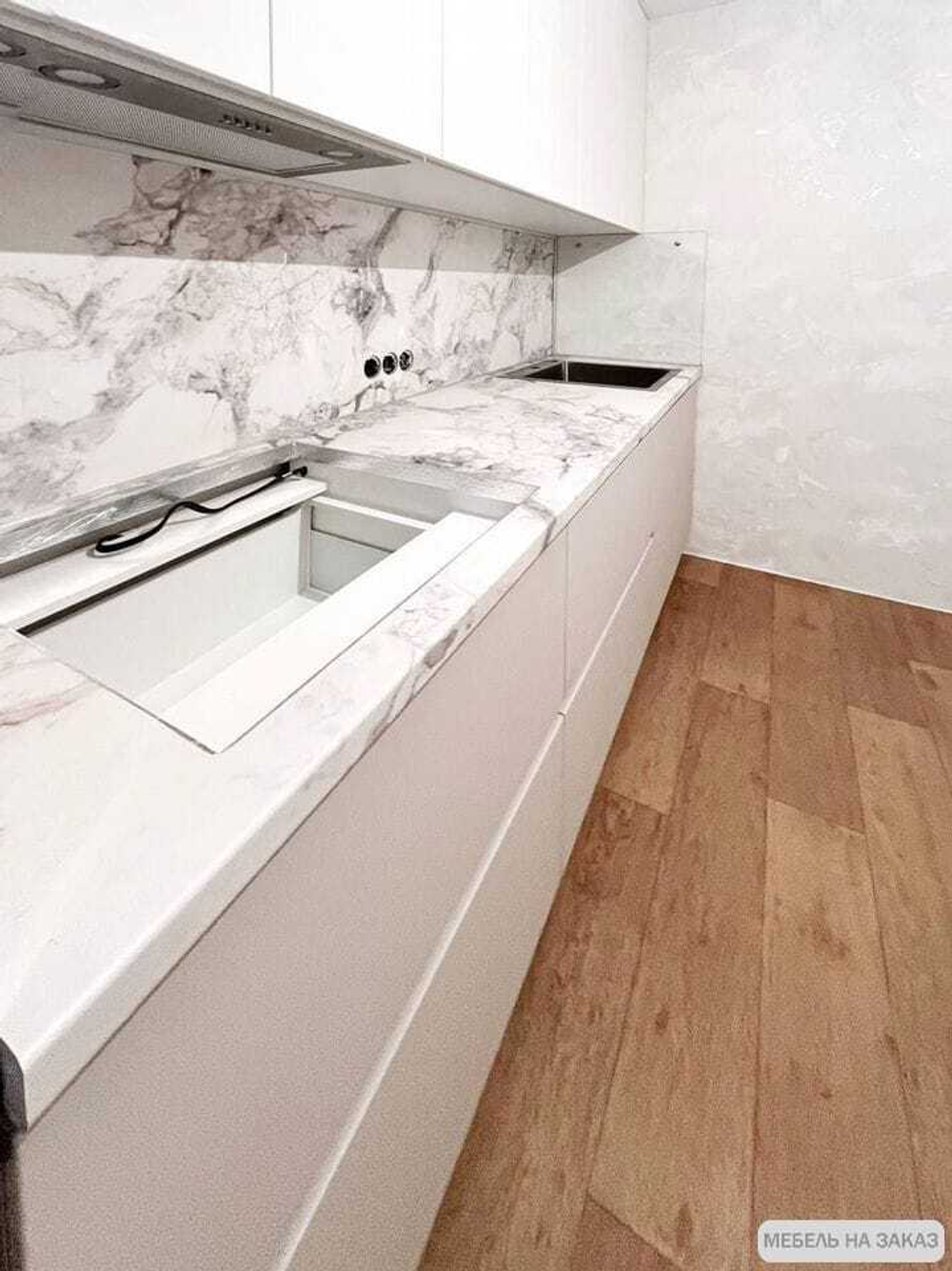 Кухня на заказ со встроенной техникой