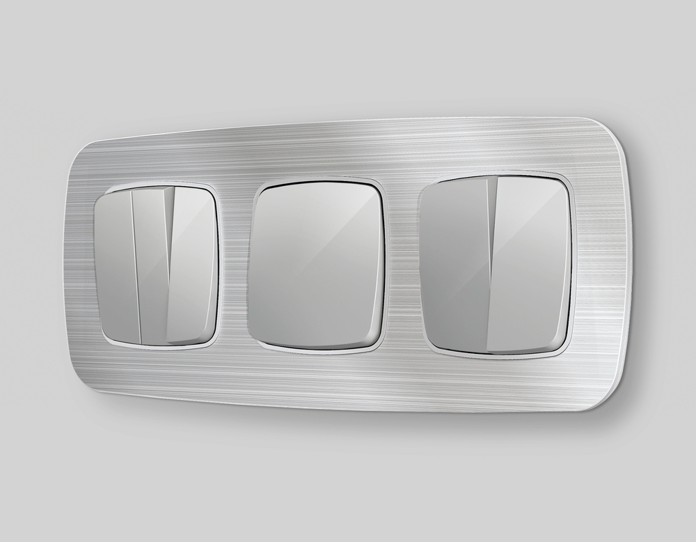 MO401050 Комплект механизма 1-кл выключателя с самовозвратом OMEGA Серебро глянец QUANT (OP4010, VM113)