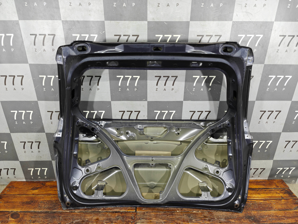 Крышка багажника Honda CR-V 5 (RW) 16-нв Б/У Оригинал 68100TLAR50ZZ