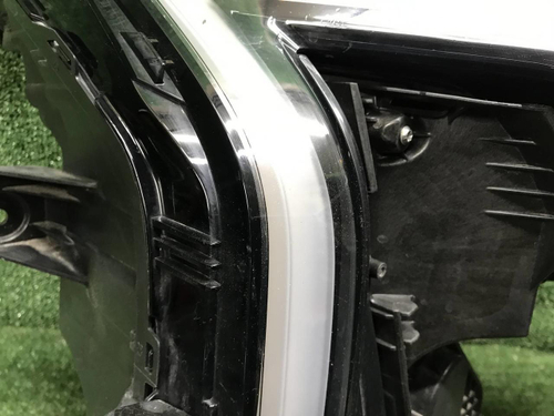 Битая Фара правая Geely Atlas 2 (2023-н.в.) LED