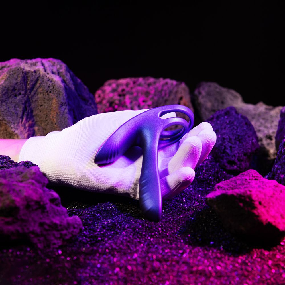 Фиолетовое эрекционное виброкольцо с клиторальной подушечкой Infinity Ignite