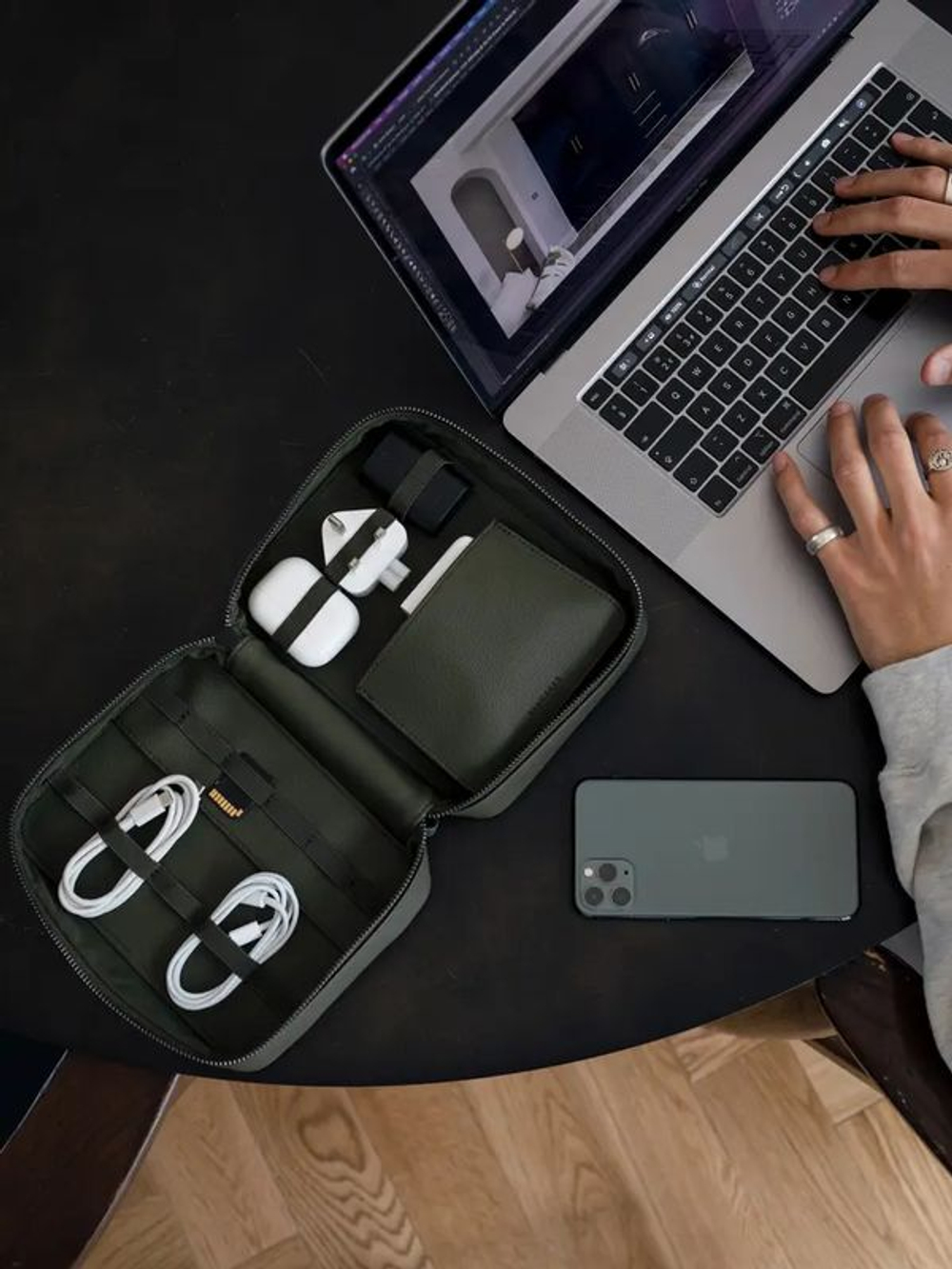 Stackers Сумка для хранения кабелей Cable Tidy, Taupe
