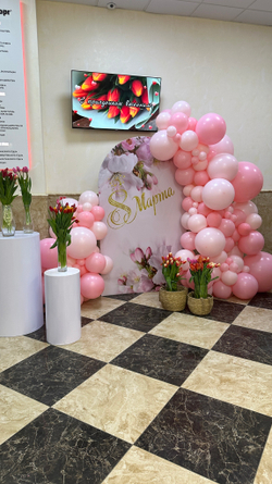 Фотозона на 8 марта с цветами. Тюльпаны №3004