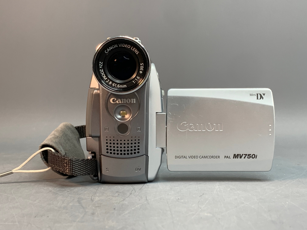 Canon MV750i E