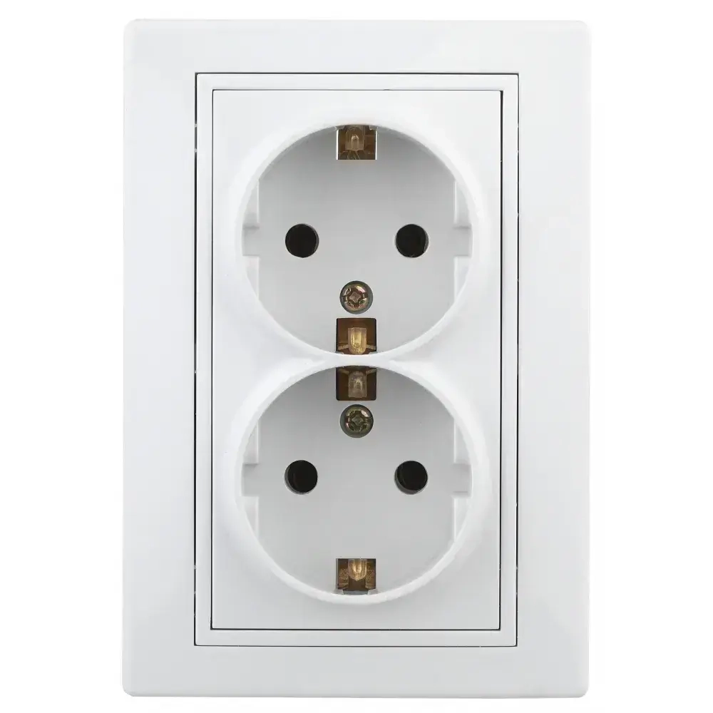 Розетка Intro Plano 1-205-01 с заземлением двойная 2X2P+E Schuko 16А-250В IP20 скрытой установки белая