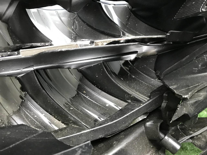 Битая Фара правая Mercedes E W213 (2020-2023) LED