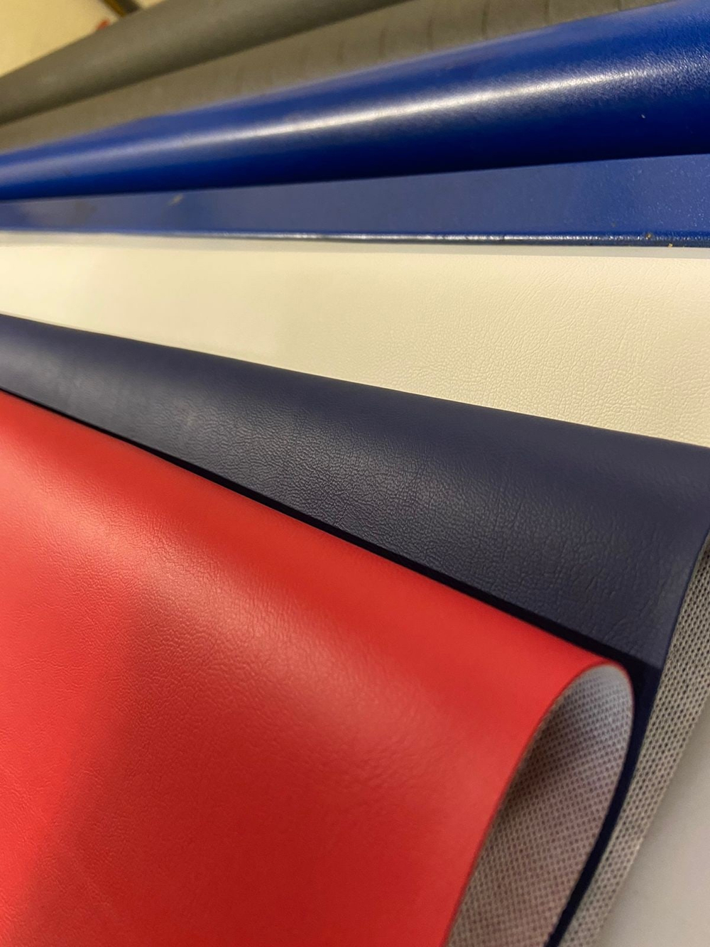 Искусственная кожа Cruise E red (Круиз ред)