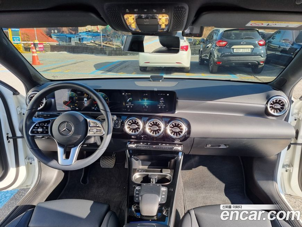 Mercedes-Benz A-Class W177 A220 Hatchback (12.2022)