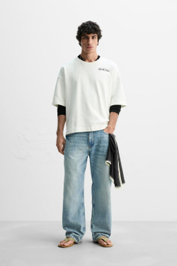 ZARA ТОЛСТОВКА С КОНТРАСТНЫМ ПРИНТОМ, БЕЛЫЙ