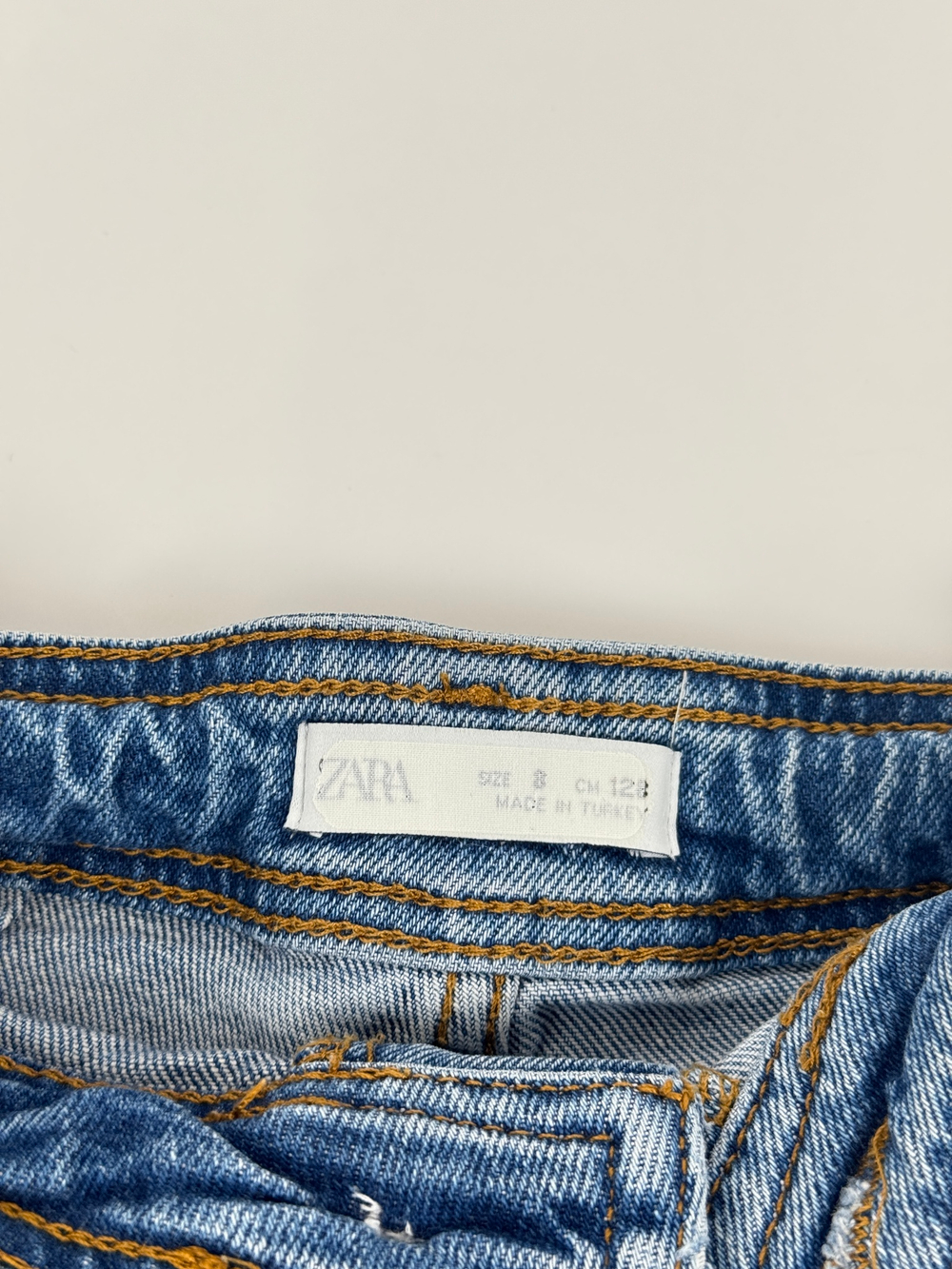 Джинсы Zara