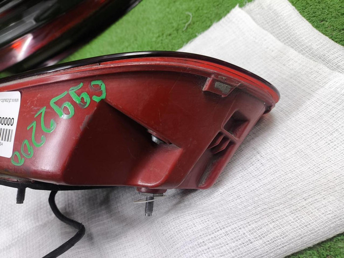 Фонарь правый внутренний Porsche Macan 95b (14-18)