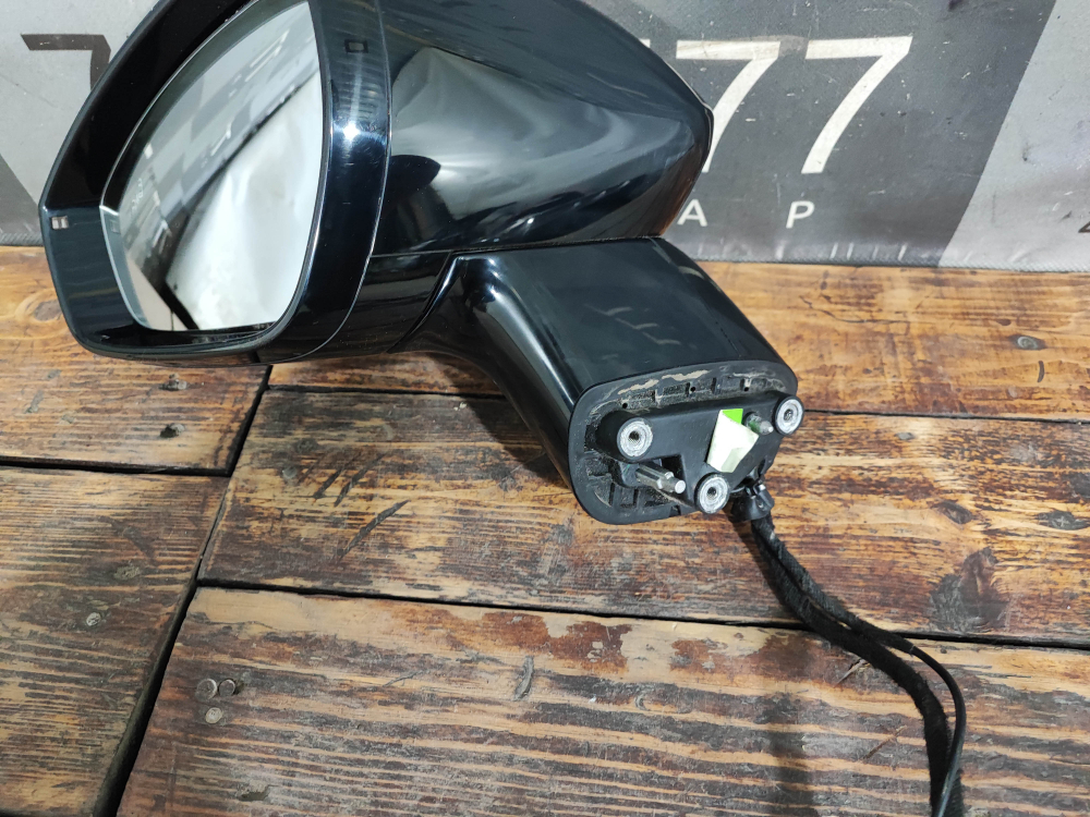 Зеркало левое 12 + 1 Pin (контактов) Omoda C5 22-нв Б/У Оригинал 601000430AABCE