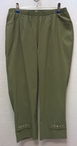 Легкие капри розового цвета