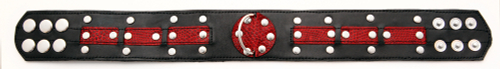 Чёрно-красный ошейник с клёпками