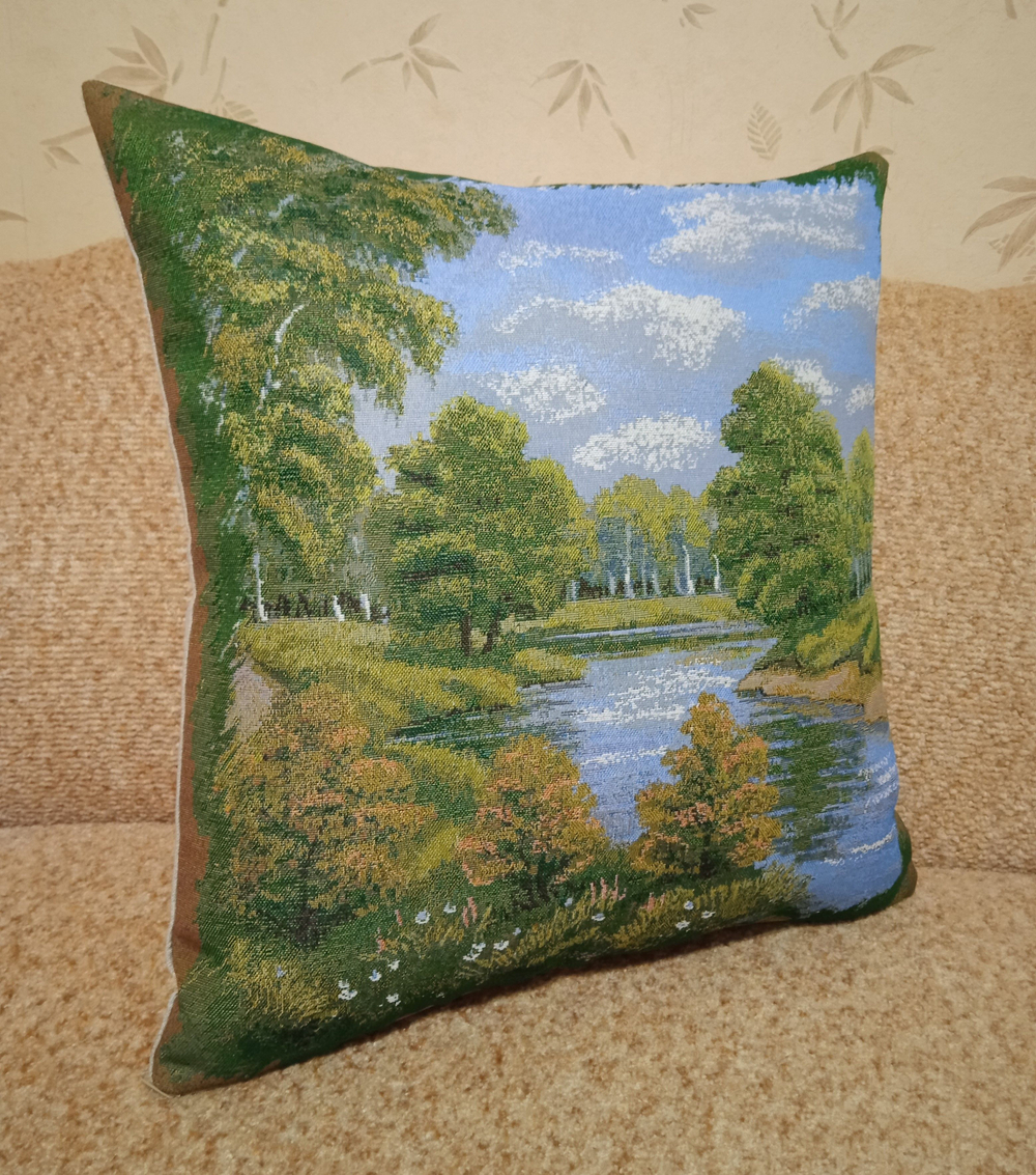 Декоративный гобеленовый чехол для интерьерной подушки Береза у озера 47*47