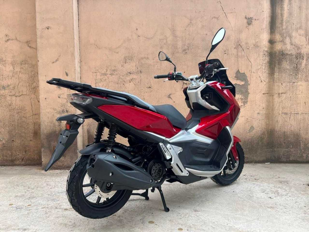Скутер TRACER ADV