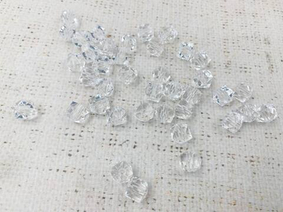 Бусины пришивные граненые акриловые, d 9-10 мм, прозрачный