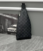 Сумка-мессенджер Louis Vuitton