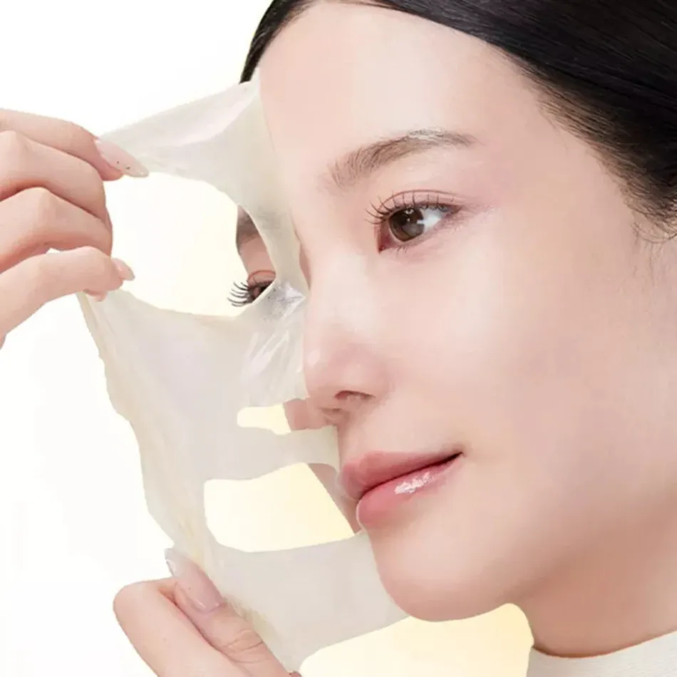 Ночная маска-плёнка с ретинолом и витамином С medicube Kojic Acid Turmeric Night Wrapping Mask