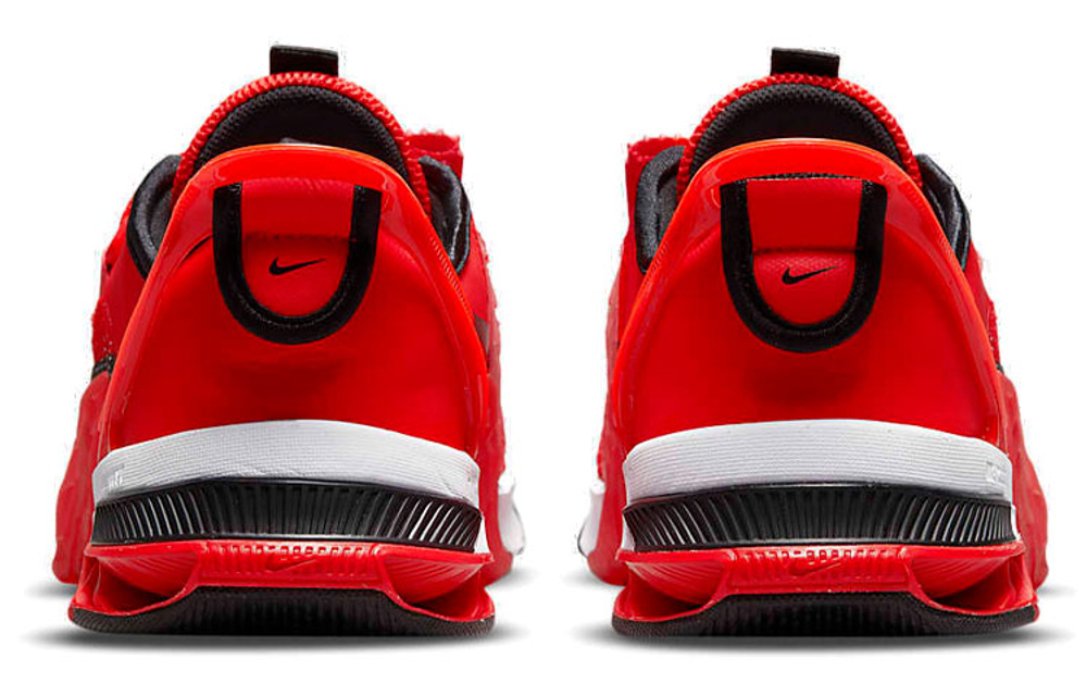 Nike Metcon 7 FlyEase "Chile Red"