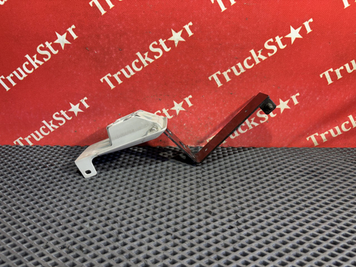 Петля спальника левая 2019г