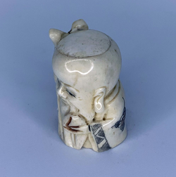 Нэцкэ Шоусин с посохом и персиком