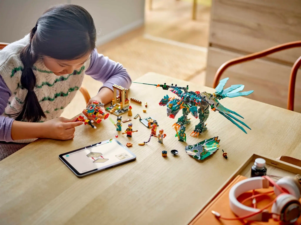 Конструктор LEGO Monkie Kid 80056 Девятиглавый зверь