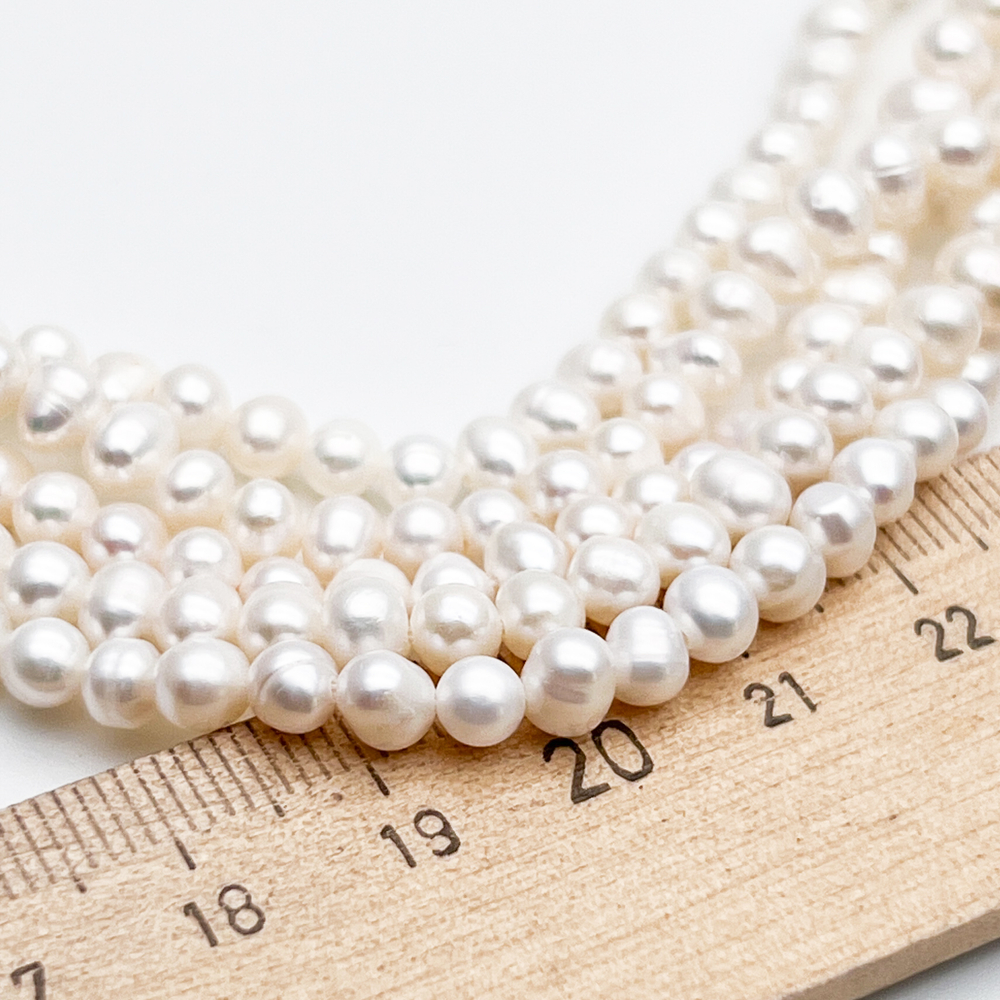 Жемчуг, размер около 4,5-5 мм, цена за нить 35 см