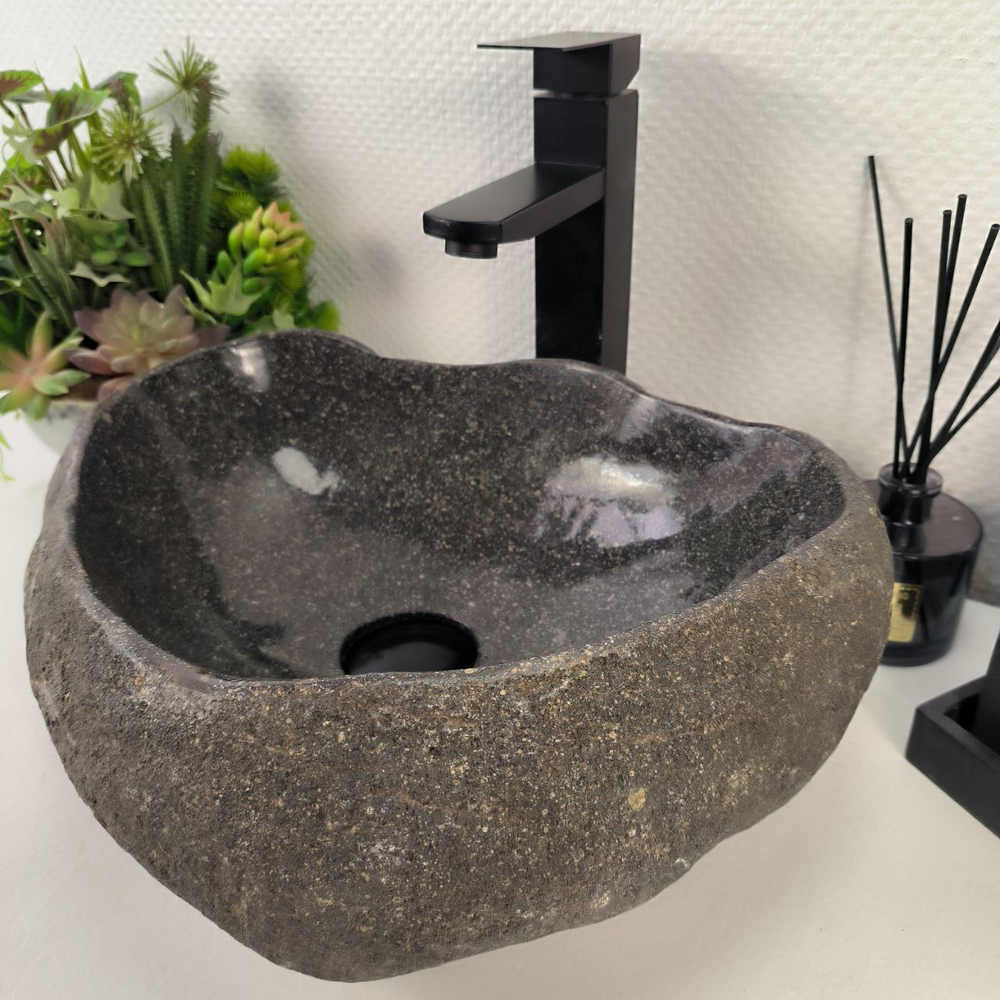 Раковина из речного камня RS-64902 43*34*14 0861