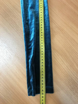 Платье Bershka бархатное, маркировка S, визуально на 44 размер