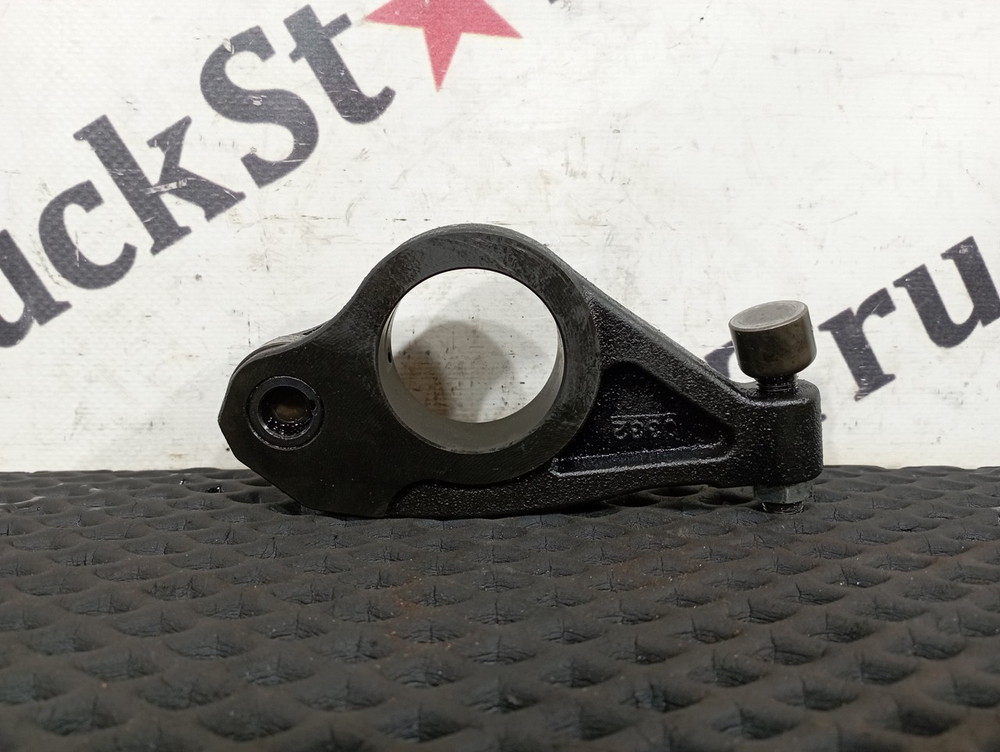 Рокер впускной 2017г.