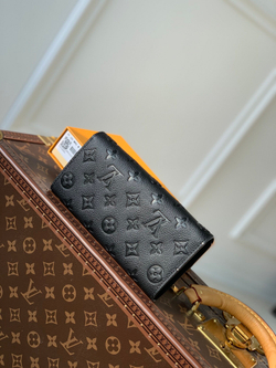 Louis Vuitton Sarah Wallet