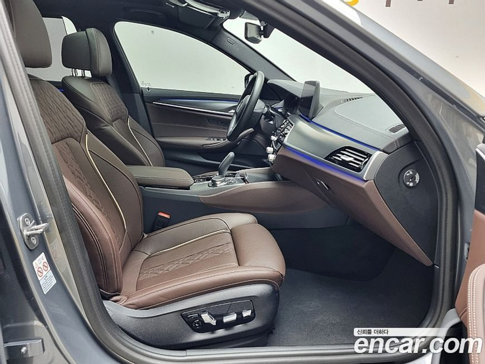 BMW 5 Series (G30) 523d M Sports (11.2022)