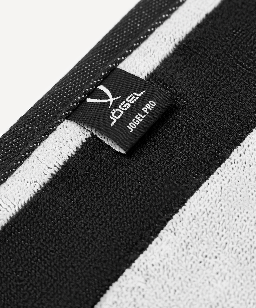 Полотенце спортивное ESSENTIAL Towel L, 70х140, черный/белый