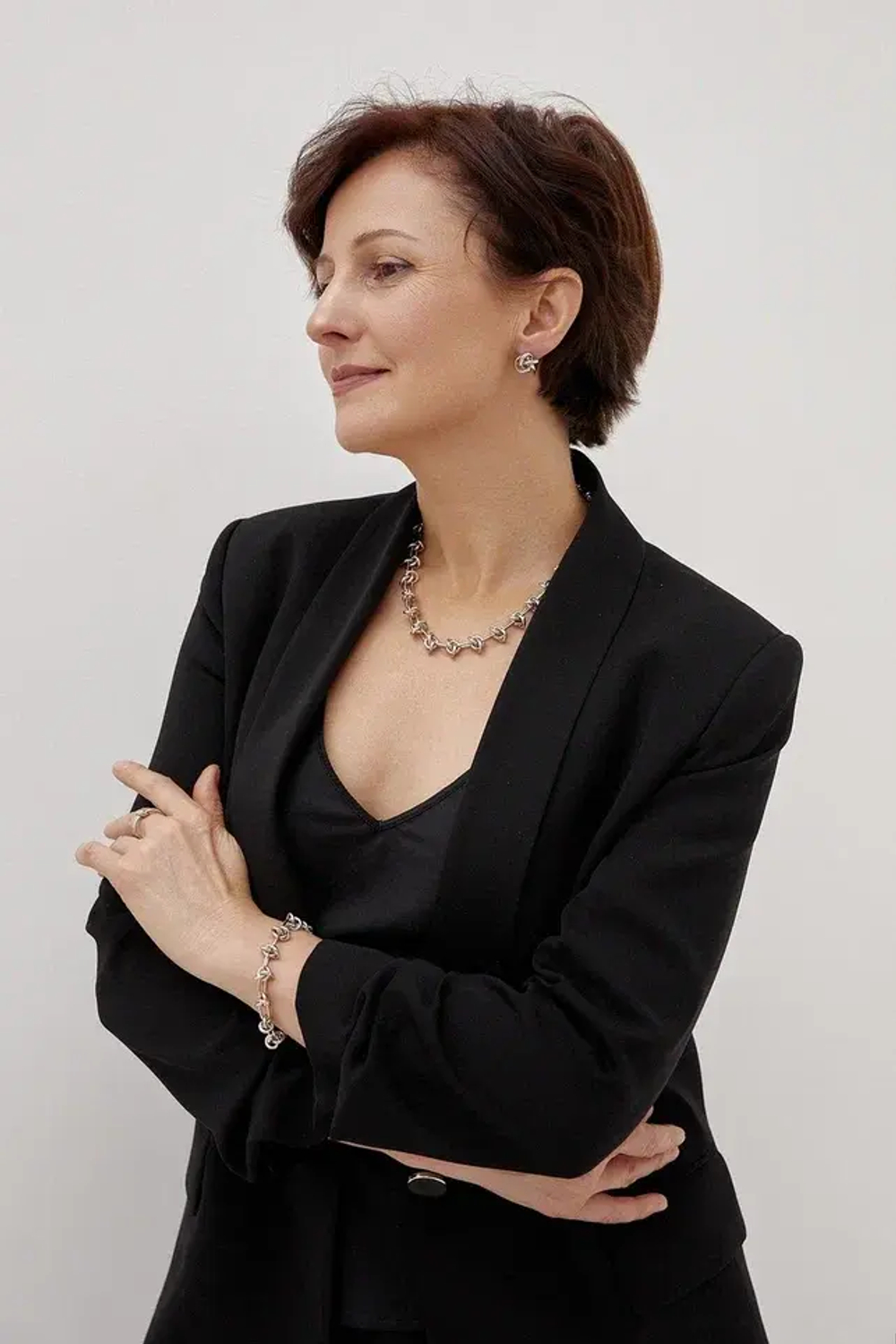 Колье "узелки", оттенок "теплое" серебро