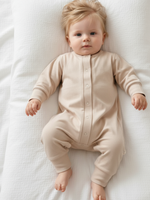 Комбинезон для новорожденного бежевый