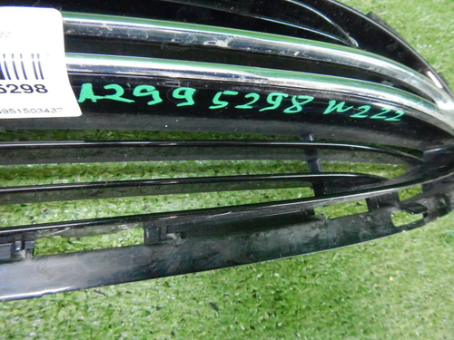 Решетка переднего бампера правая Mercedes S w222 (2013-2017)