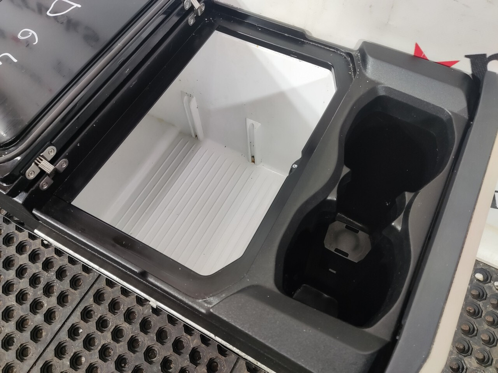 Холодильник 2023г.