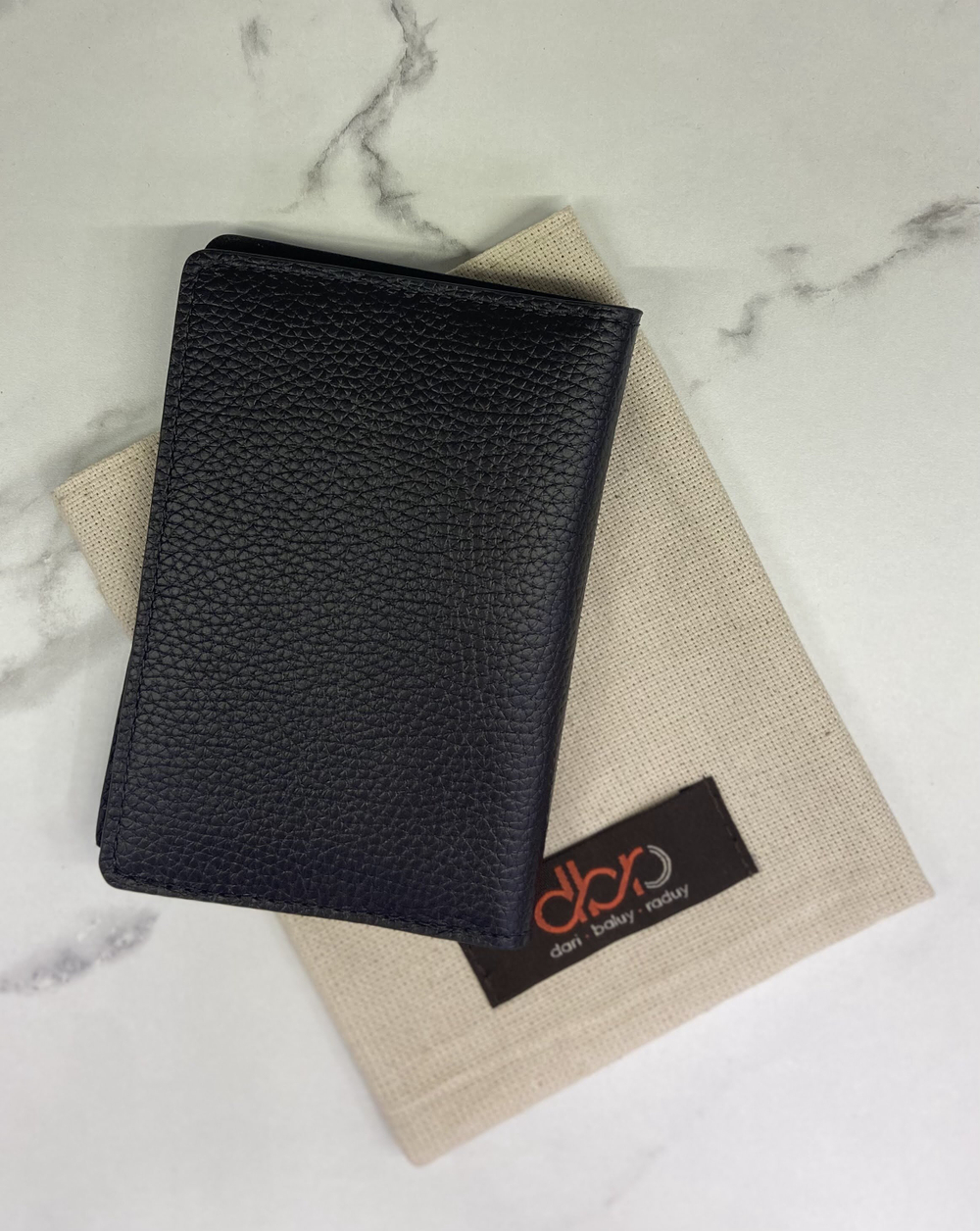 Кожаная обложка для паспорта DBR 15-38 черный