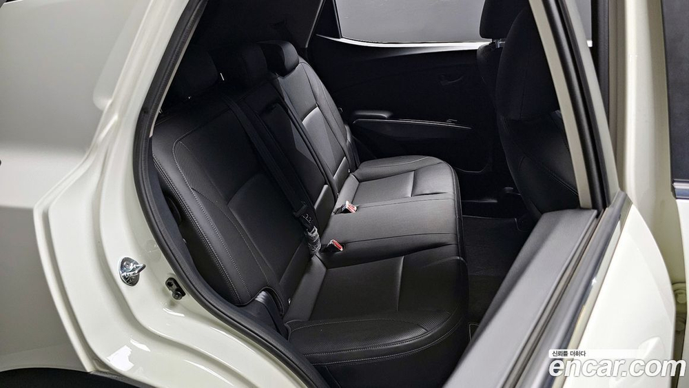 KG Mobility (Ssangyong) Very New Tivoli Бензин 1.5 2WD (05.2020)