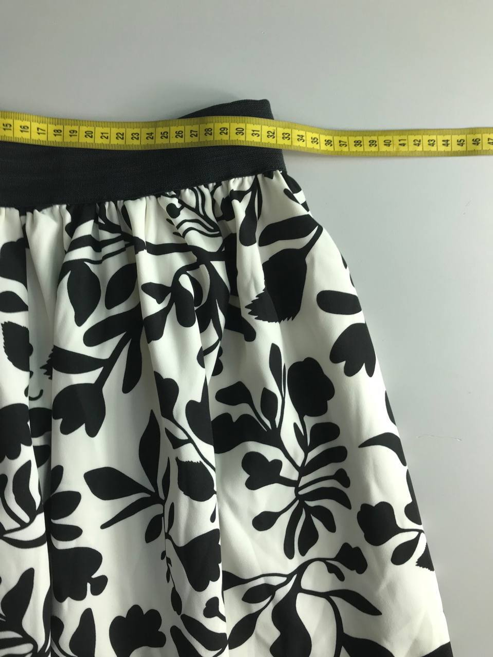 Юбка Incity монохромная, визуально на 44 размер