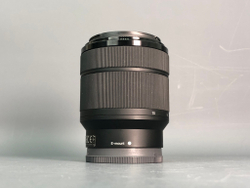 Sony 28-70 mm f/3.5-5.6 OSS Sony E