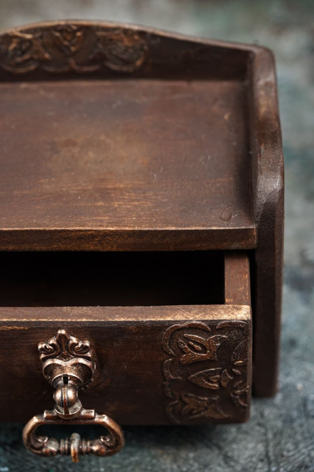 Комод деревянный